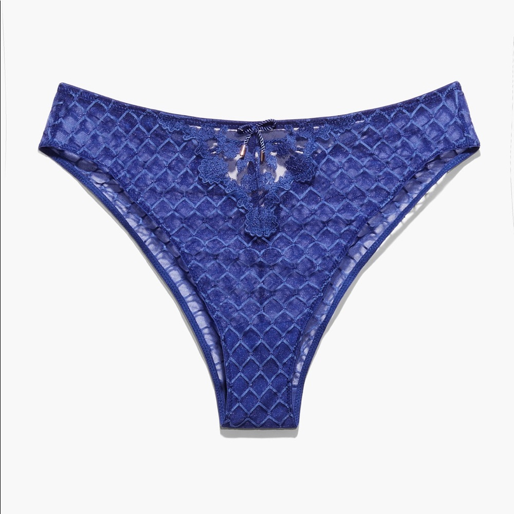 NWT Savage X Fenty baroque bondage open-back brazillian